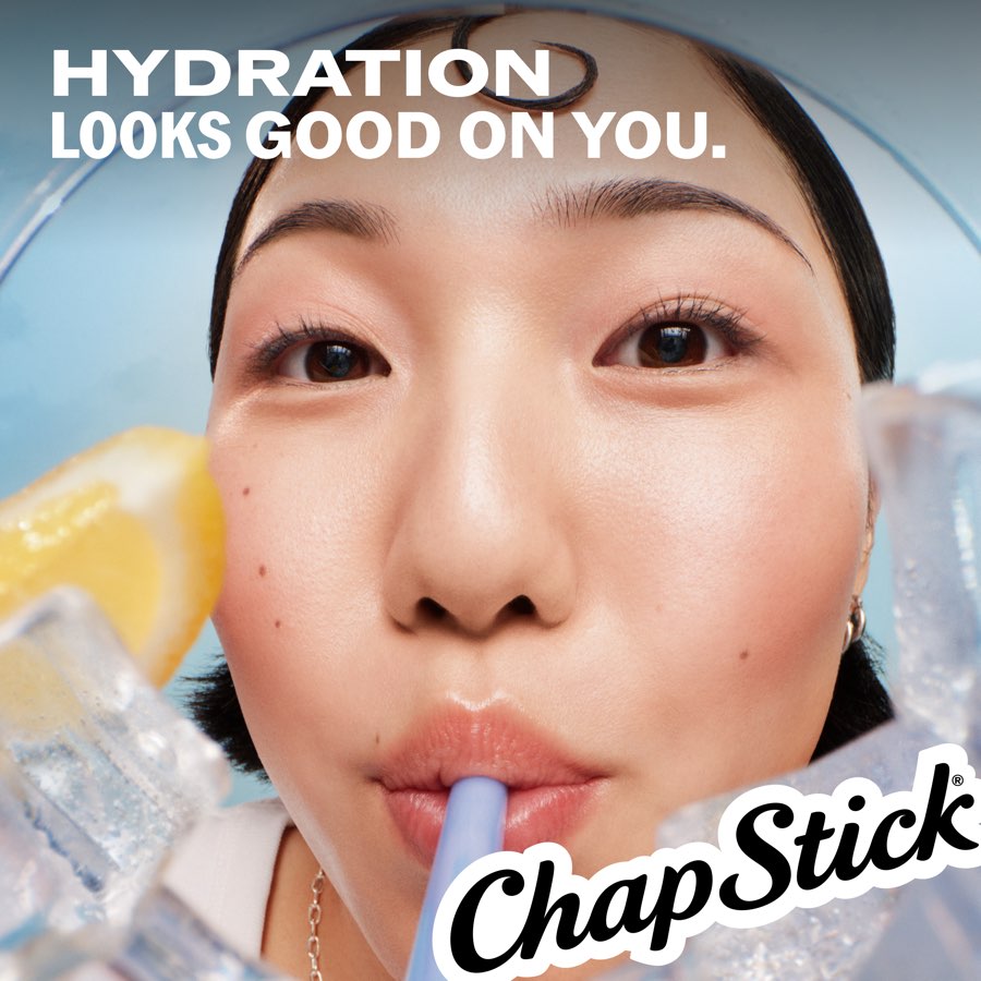 ChapStick PDP tile: hydration looks good on you, model in use
